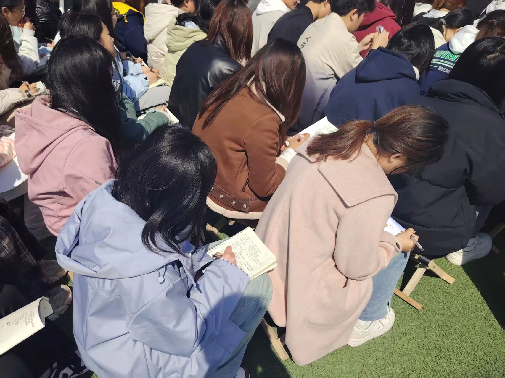 赋能学生成长，引航青春风华
