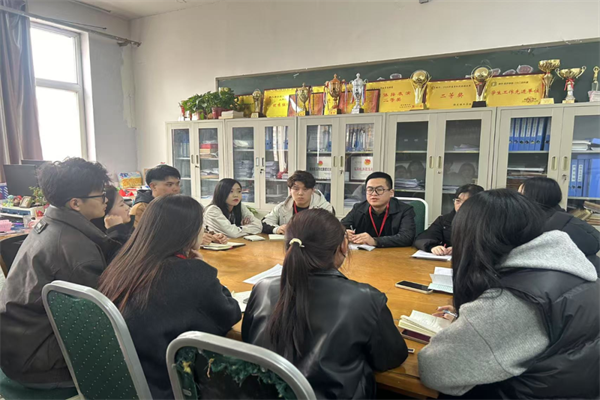 【辅育新知，管培赋能】党务思政，育梦同行——保定理工学院经济学院成功举办辅导员党务和思想政治教育会