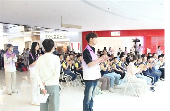 公益活动保定理工学院会计学院青春志愿行，助残暖人心——保定理工学院会计学院学子为助残活动注入青春力量