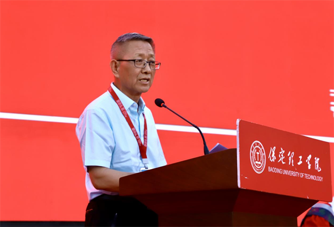 执青春之笔书华章 携母校之盼赴远方——保定理工学院2025届毕业典礼圆满落幕