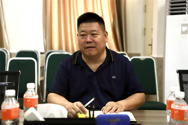数智赋能强专业 党建引领促发展——保定理工学院党委书记耿金龙调研信息科学与工程学院