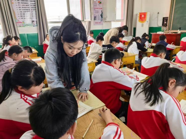 保定理工学院||教育学院||笔端传薪火，实践共成长——教育学院助力清苑区第五小学书法课程圆满收官
