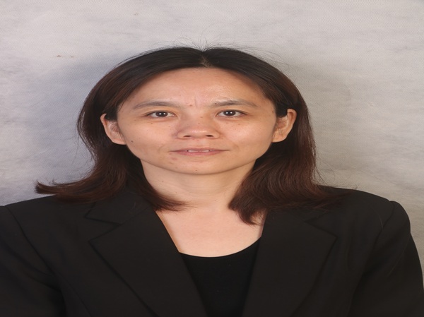 学科带头人形象照(1).jpg