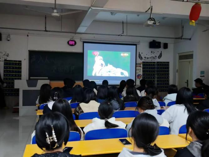 【教育学院·学院快讯】“时代先声,爱国情怀”爱国主义经典诵读活动圆满落幕