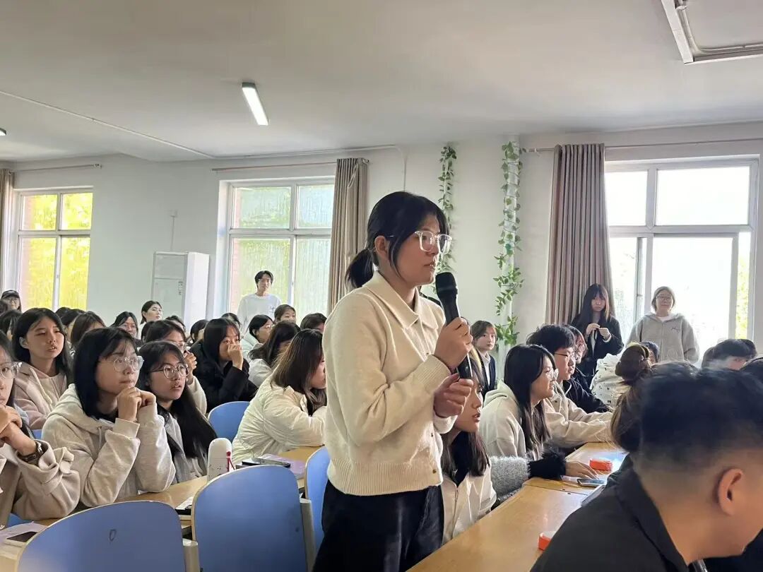 【教育学院·学院快讯】“宿”说安全,“寓”见美好——保定理工学院教育学院成功举办宿舍安全问答活动