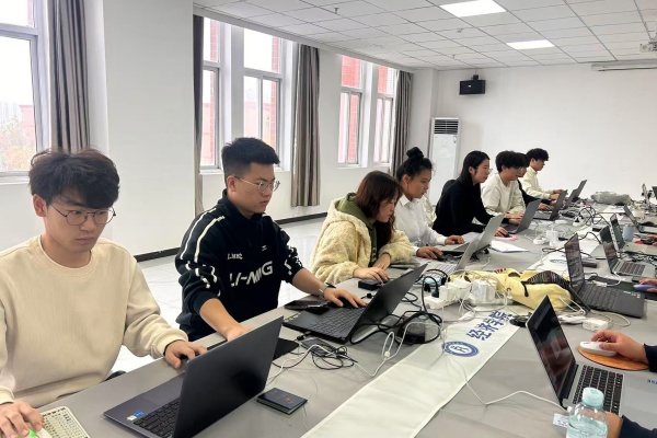 【以赛赋能，共育人才】保定理工学院圆满承办2025年河北省高校会计技能大赛金融科技赛项