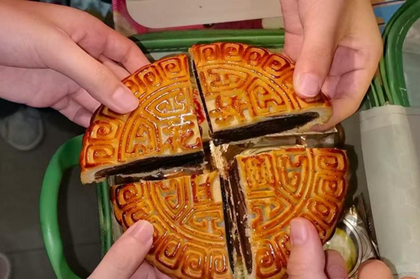 传统节日|保定理工学院|管理学院|月满中秋，情系家国