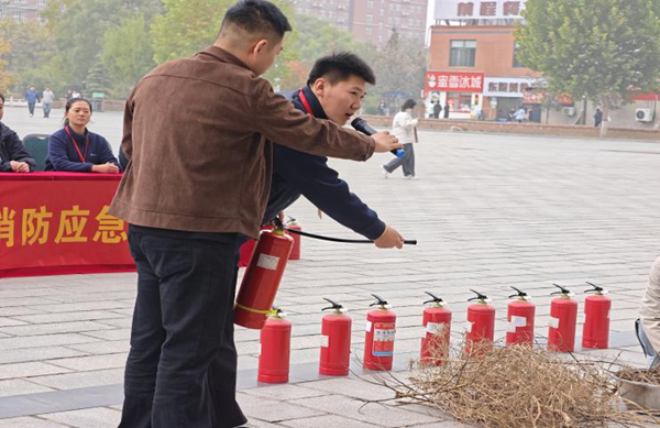 安全教育|保定理工学院|管理学院|强消防意识，护校园平安——2025级新生消防应急演练圆满落幕