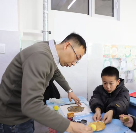 以美培元 文艺赋能 —— 保定理工学院美育支教点亮易县乡村学子艺术梦