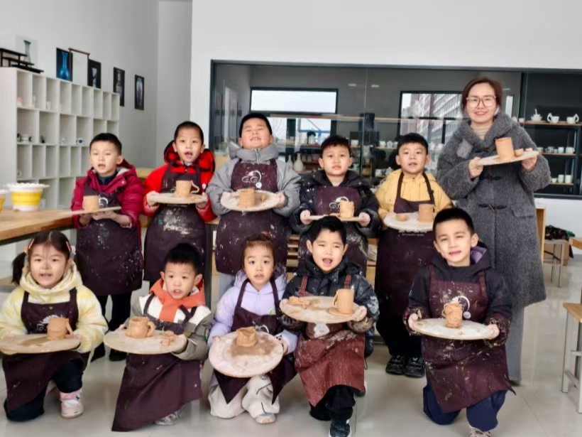 非遗润童心 研学促成长——保定理工学院艺术学院携手天悦幼儿园开展传统文化研学活动