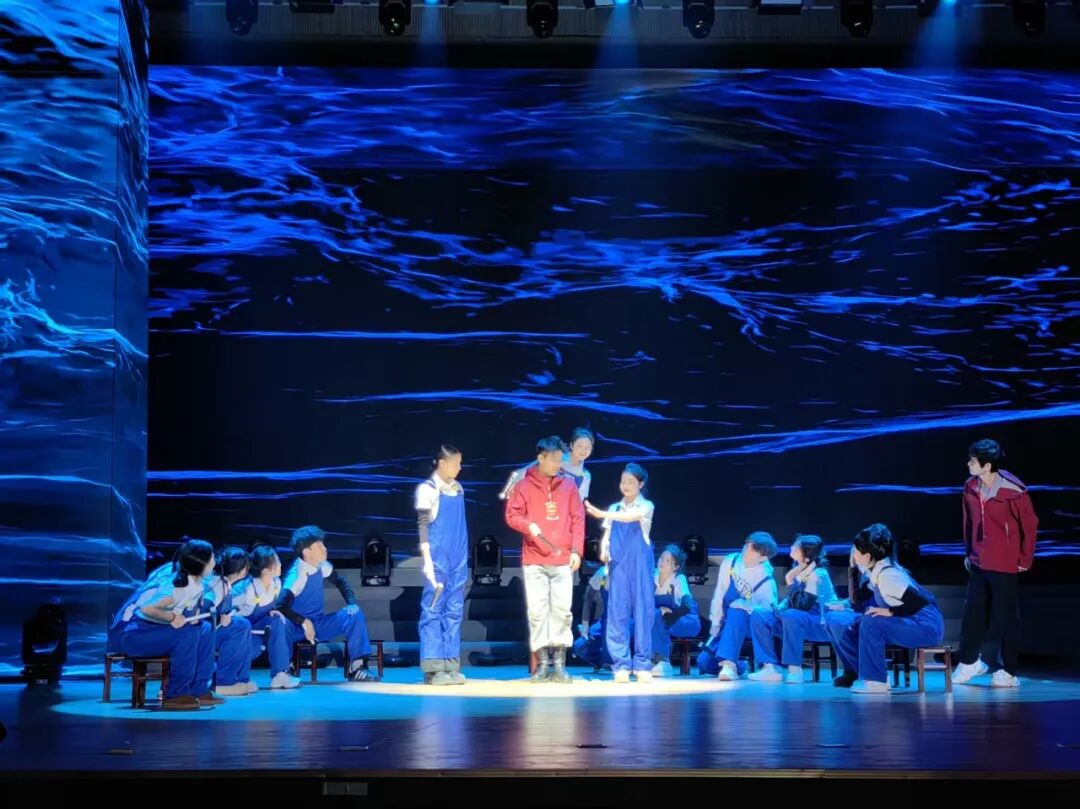 保定理工学院师生参演高碑店市春节联欢晚会