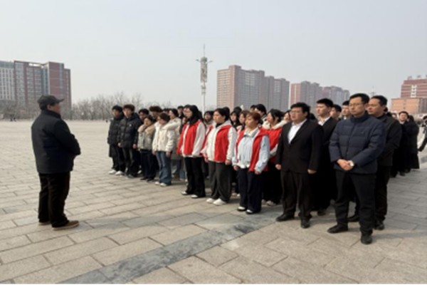 植绿护绿筑希望 同心共美校园春