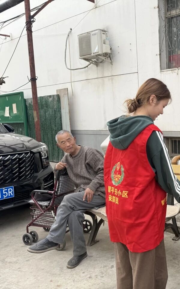 养成教育|保定理工学院管理学院开展社区志愿服务实践活动