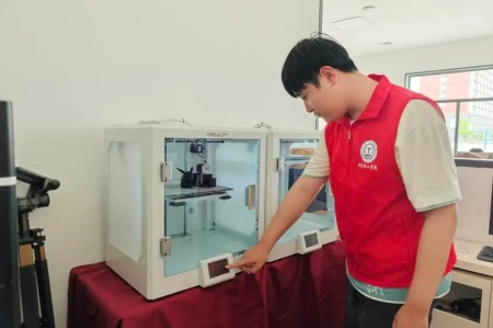 受助怀初心 回馈赴新程 | 保定理工学院艺术学院助学金获得者以艺践行感恩