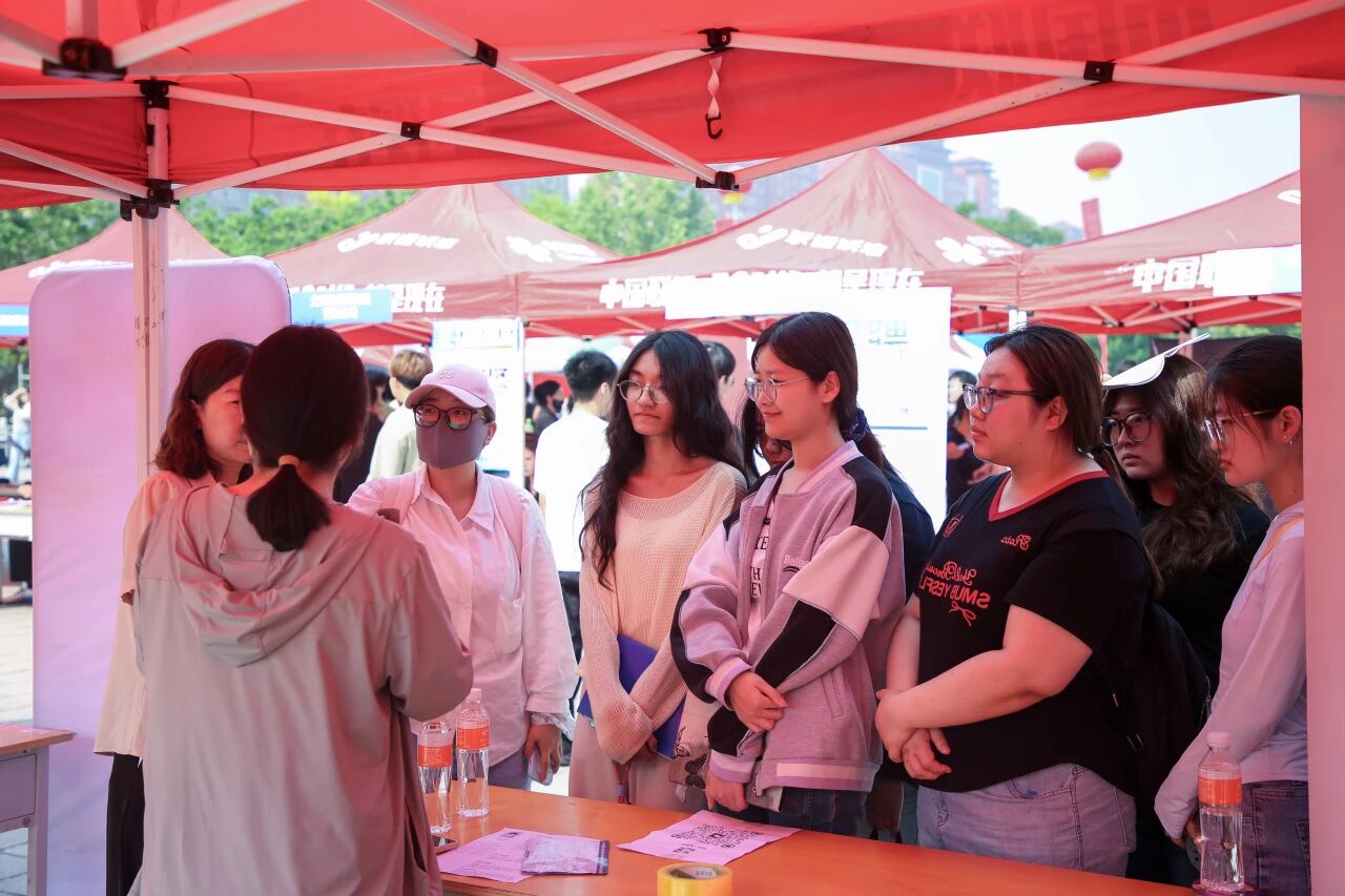 春启韶华 职赴前程｜保定理工学院举办2026届毕业生春季线下双选会