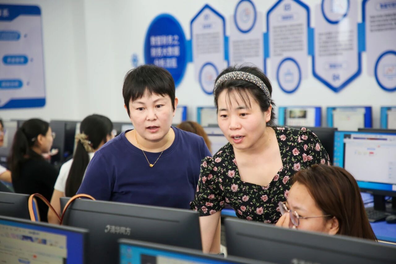 数智深耕 迭代进阶｜2026新商科AIE智境高阶深化师资研修班在保定理工学院顺利举办
