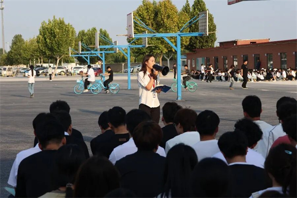 汇聚新生朝气，厚植经院情怀——2026级新生第一次学生大会圆满结束