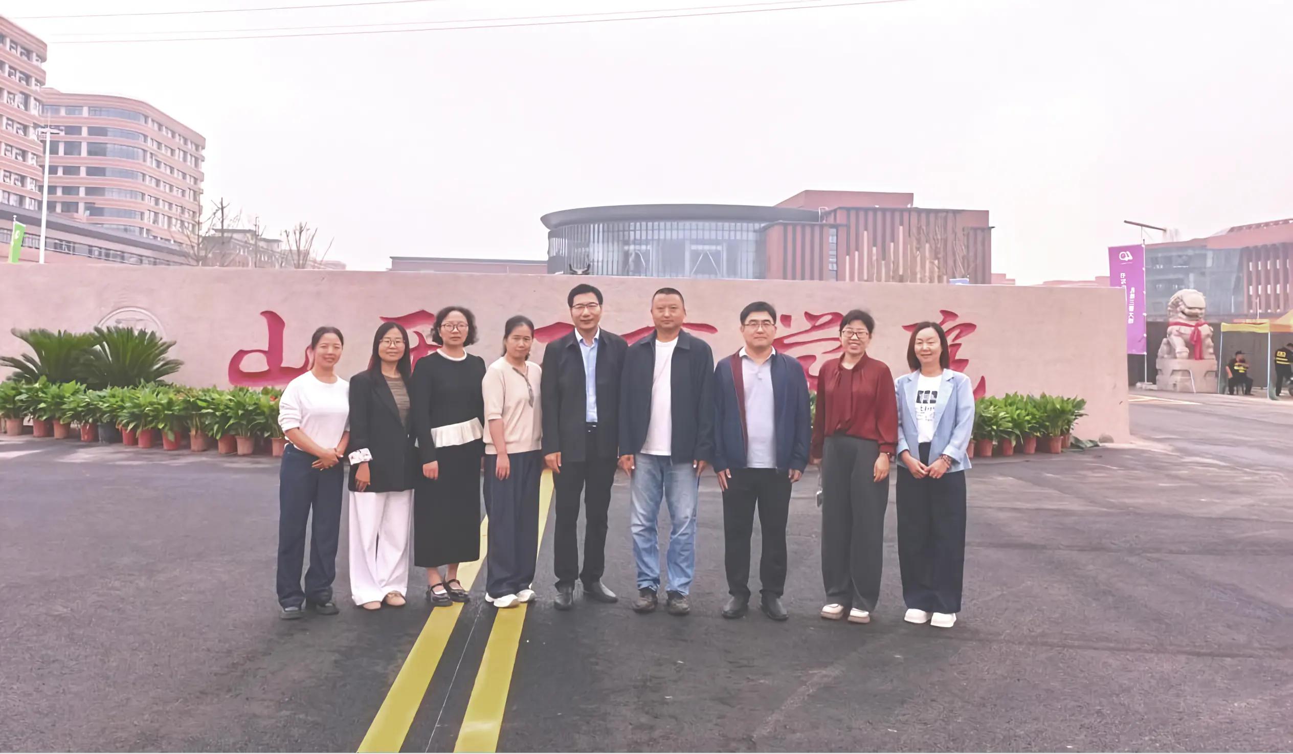 保定理工学院科研团队赴太原参加第一届民办高校AI赋能科研学术会议并参观学习