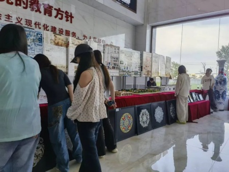 艺绘芳华 设计逐光｜保定理工学院环境设计专业2026届毕业作品展顺利开幕