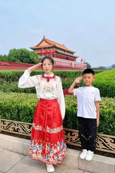 青春告白祖国，赤心礼赞华诞：保定理工学院国庆主题活动作品展示