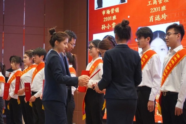 【迎新专辑】@2026级保理新生——校级团学组织全景介绍,快来寻找你心仪的成长平台!