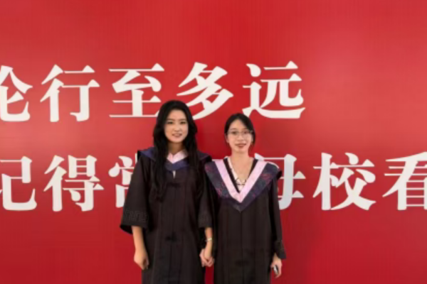 毕业季——打卡现场实录:青春和快门声一起炸场!