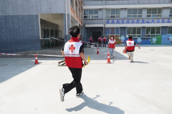 保定理工学院助力保定市红十字会2026地震灾害应急救援综合演练