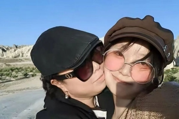以爱之名 致敬母亲——保定理工学院学子温情告白